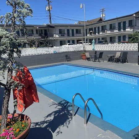 Downtown Inn Уеначи Екстериор снимка
