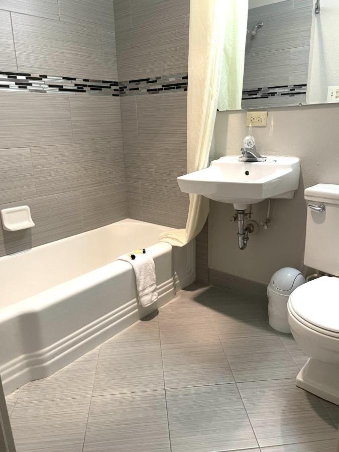Downtown Inn Уеначи Екстериор снимка