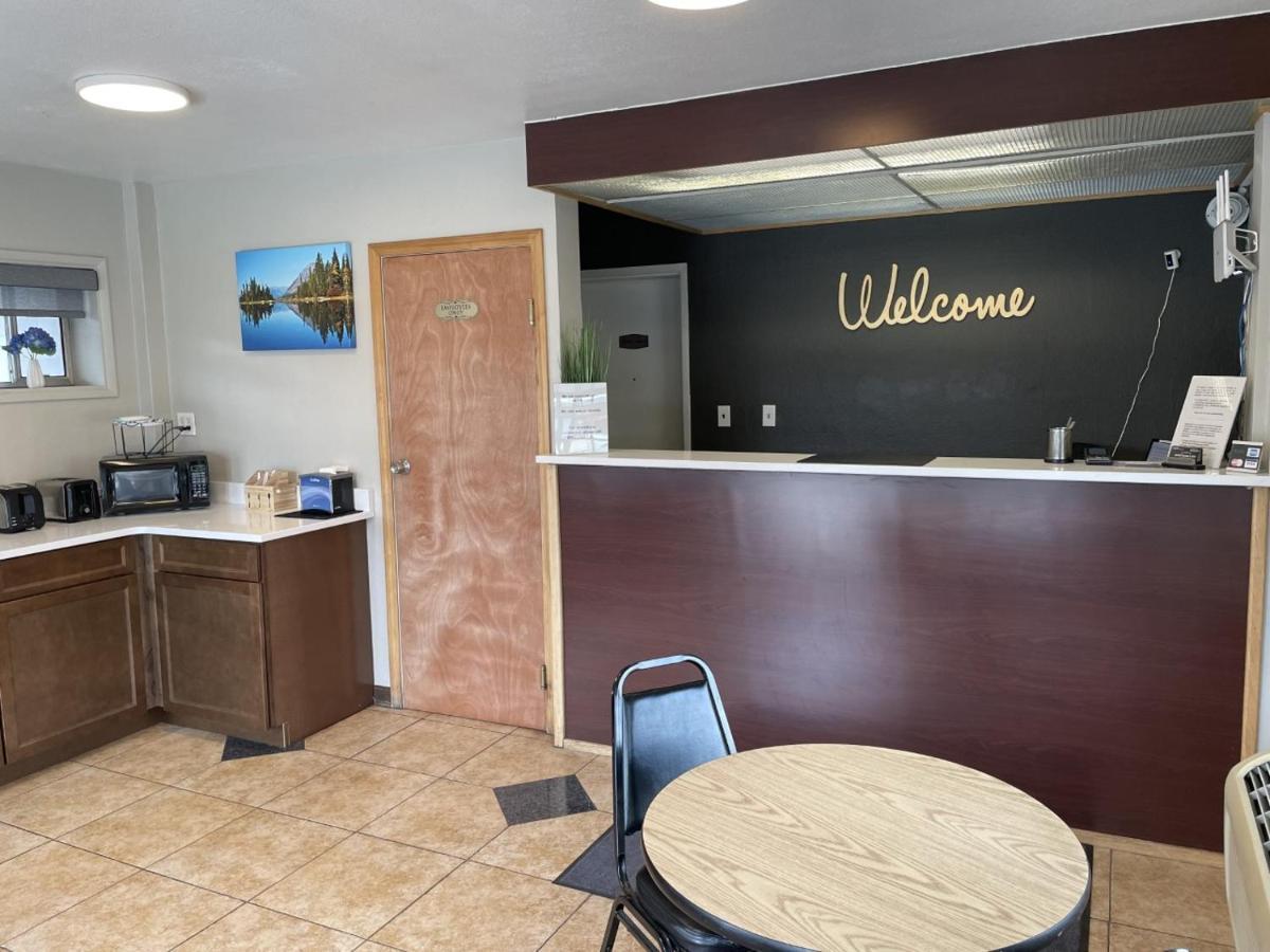 Downtown Inn Уеначи Екстериор снимка